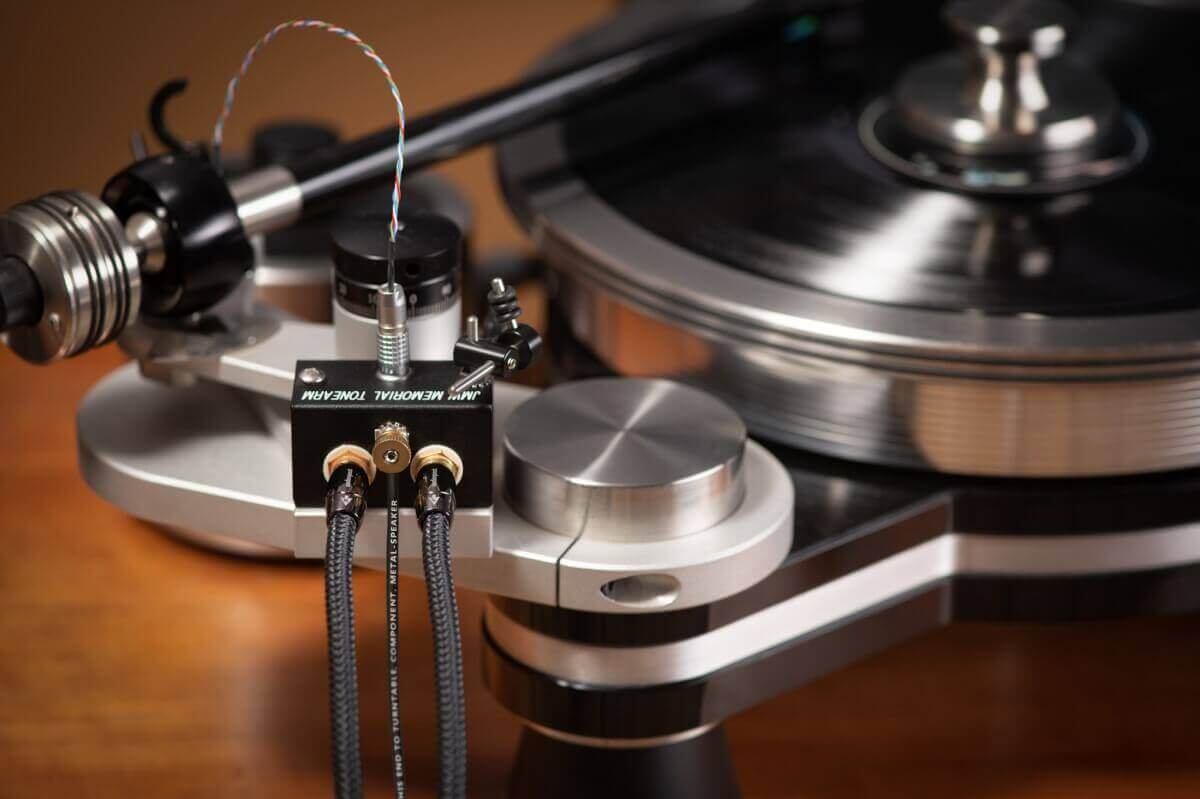 audioquest-black-hole-groundgoody-zemnici-vodic-ke-gramo hifisafir 3